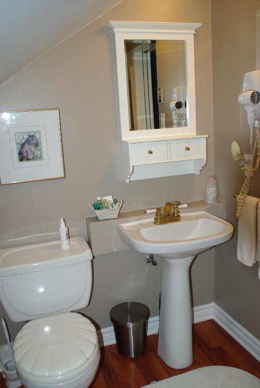 Angel House Bed And Breakfast Creemore Номер фото